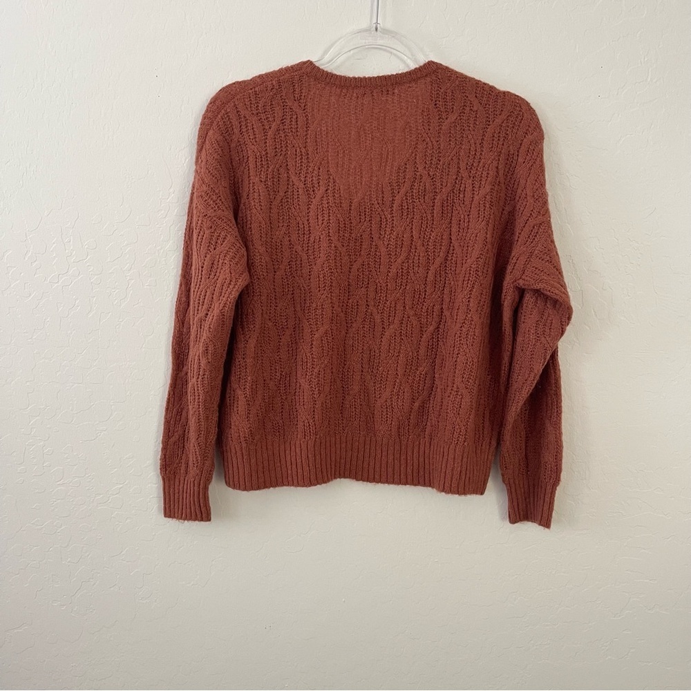 Madewell Alna V-Neck Cable Knit Sweater - Picture 4 of 7
